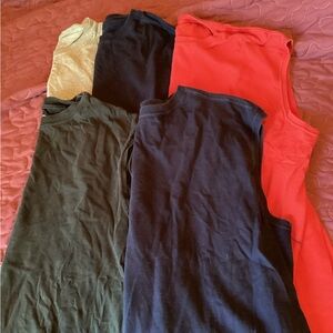 5 Sleeveless T-Shirts